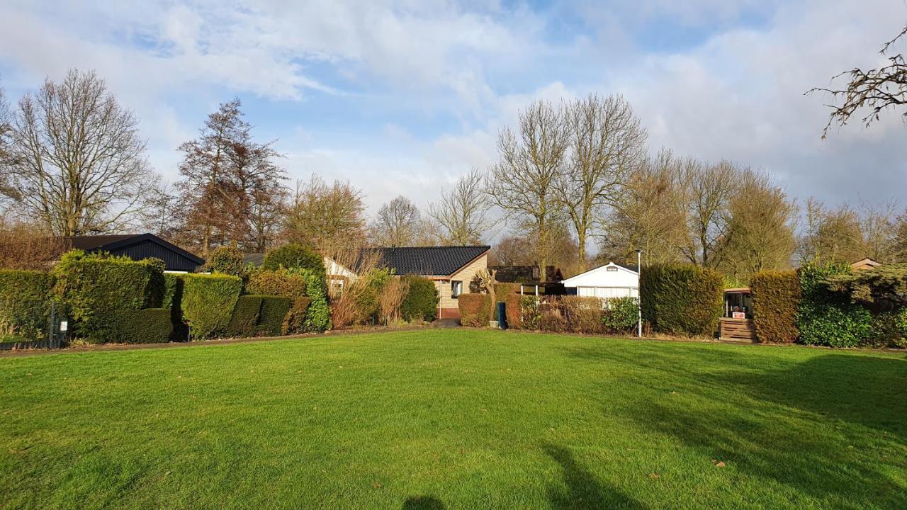 Luxe Vakantiebungalow Met Omheinde Tuin Voor Hond En Kinderen Dirkshorn Exterior foto