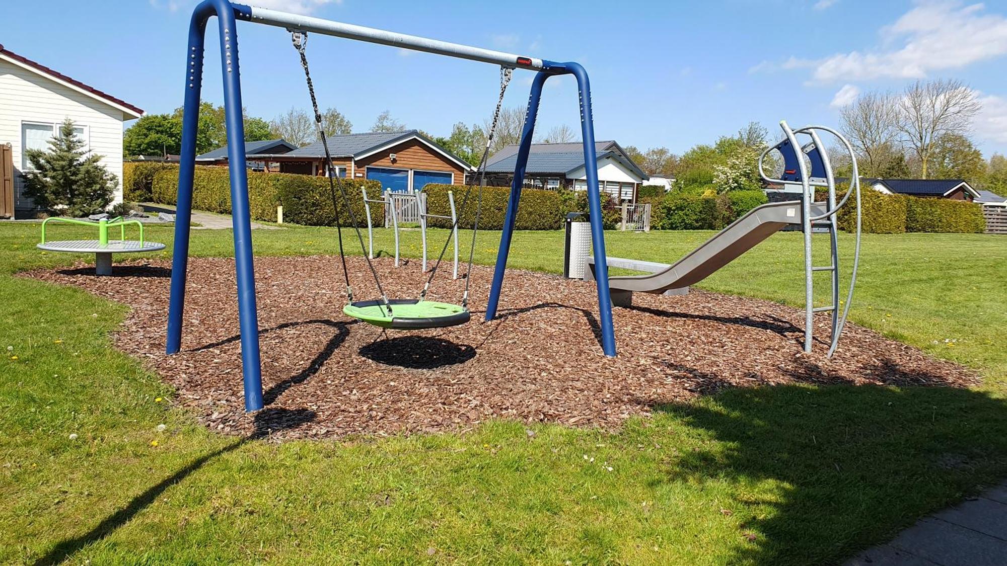 Luxe Vakantiebungalow Met Omheinde Tuin Voor Hond En Kinderen Dirkshorn Exterior foto